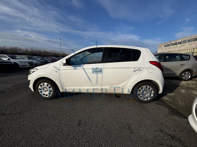 Hyundai i20 1.1 crdi bluedrive, 2015 - afbeelding 28 van  29