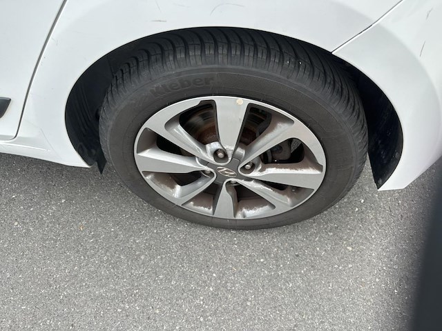 Hyundai i20 1.1 crdi cool,2015 - afbeelding 20 van  31