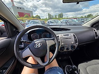 Hyundai i20 1.2i lounge, 2010 - afbeelding 13 van  39