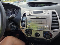Hyundai i20 1.2i lounge, 2010 - afbeelding 17 van  39