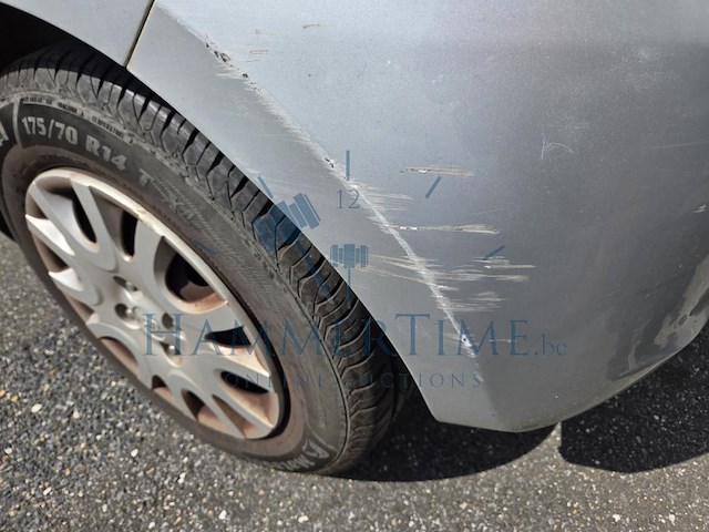 Hyundai i20 1.2i lounge, 2010 - afbeelding 31 van  39