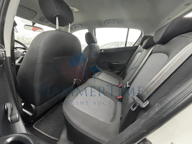 Hyundai i20 1.4 crdi comfort blue fap, 2013 - afbeelding 11 van  24