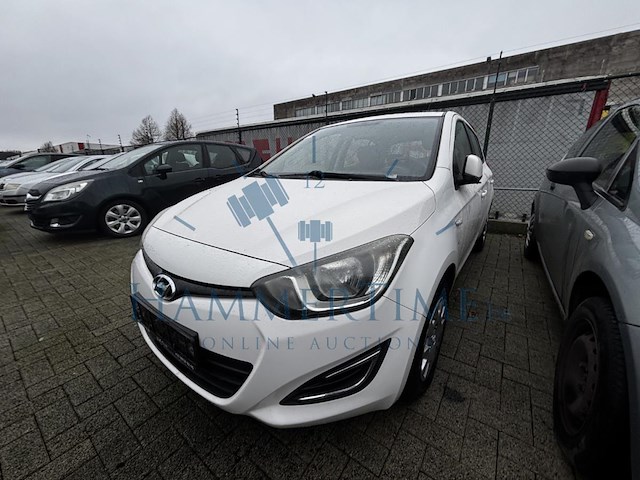 Hyundai i20 1.4 crdi comfort blue fap, 2013 - afbeelding 1 van  24