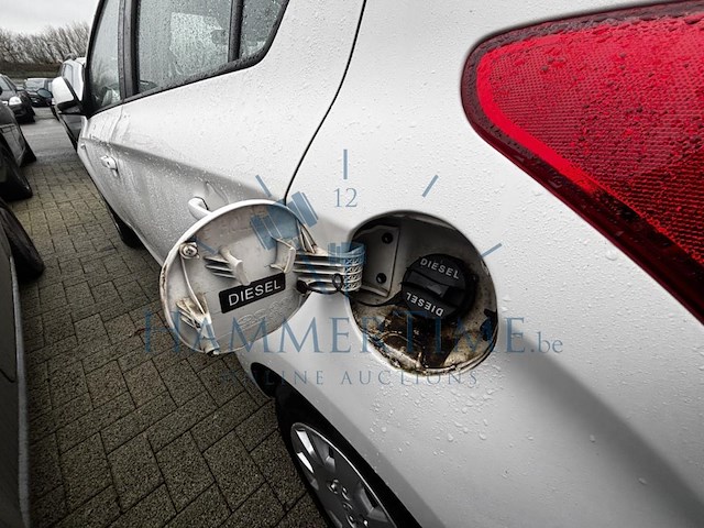 Hyundai i20 1.4 crdi comfort blue fap, 2013 - afbeelding 13 van  24