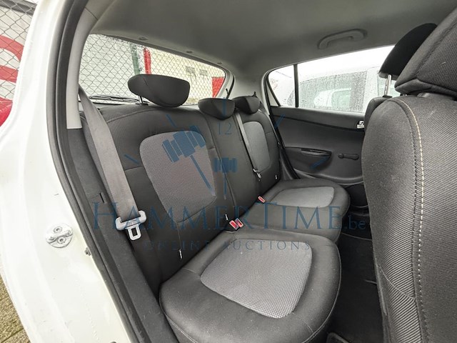 Hyundai i20 1.4 crdi comfort blue fap, 2013 - afbeelding 15 van  24