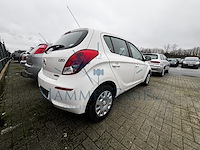 Hyundai i20 1.4 crdi comfort blue fap, 2013 - afbeelding 20 van  24
