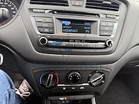 Hyundai i20 active 1.4 crdi pop, 2017 - afbeelding 4 van  26