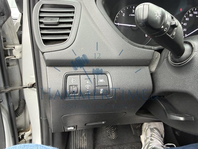 Hyundai i20 active 1.4 crdi pop, 2017 - afbeelding 10 van  26