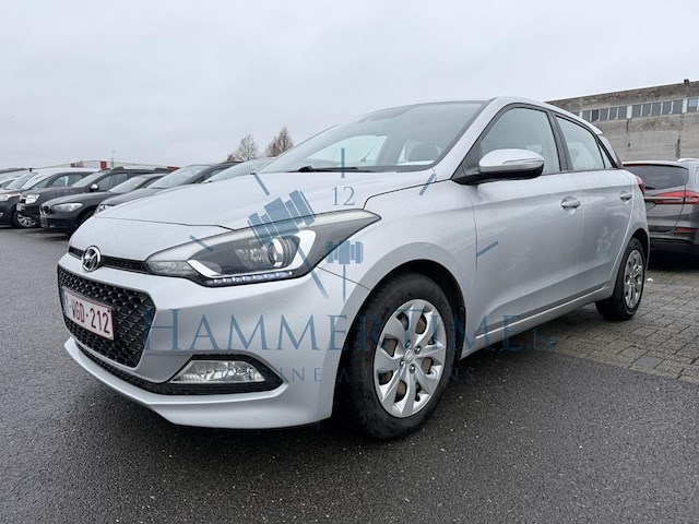 Hyundai i20 active 1.4 crdi pop, 2017 - afbeelding 1 van  26