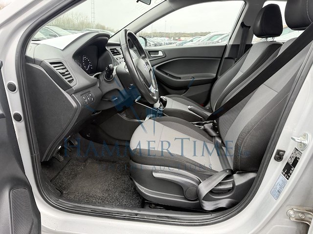 Hyundai i20 active 1.4 crdi pop, 2017 - afbeelding 25 van  26