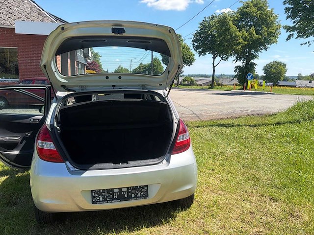 Hyundai i20 pbt auto 2011 - afbeelding 8 van  32