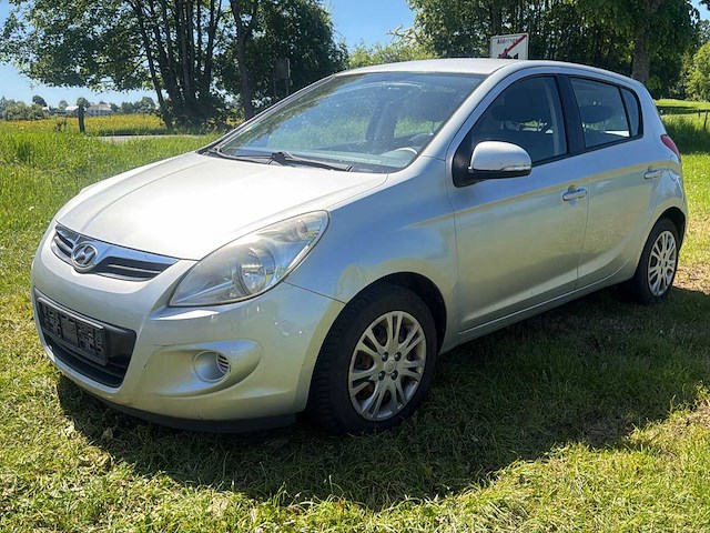 Hyundai i20 pbt auto 2011 - afbeelding 1 van  32