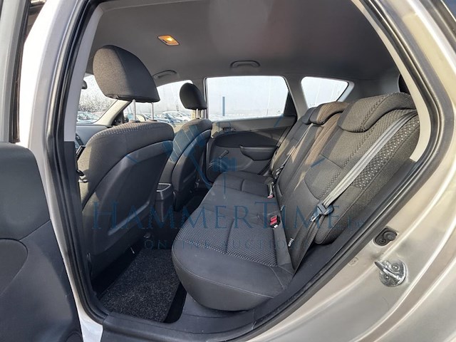 Hyundai i30 1.4i comfort, 2010 - afbeelding 11 van  32