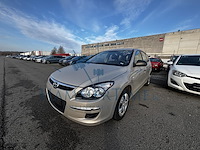 Hyundai i30 1.4i comfort, 2010 - afbeelding 1 van  32