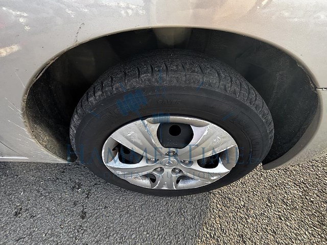 Hyundai i30 1.4i comfort, 2010 - afbeelding 17 van  32