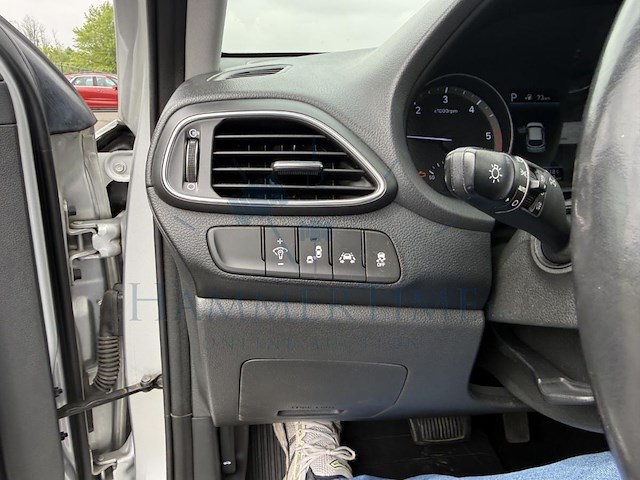 Hyundai i30 1.6 crdi sky dct 136 at, 2019 - afbeelding 14 van  33