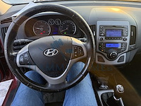 Hyundai i30 crosswagon comfort plus crdi 128 isg stop&go, 2011 - afbeelding 2 van  28