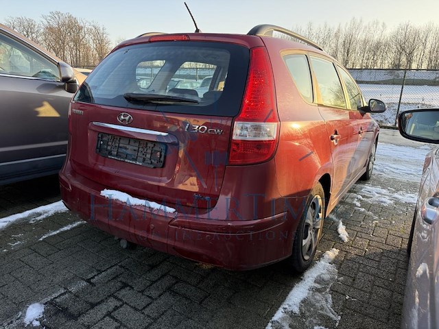 Hyundai i30 crosswagon comfort plus crdi 128 isg stop&go, 2011 - afbeelding 23 van  28