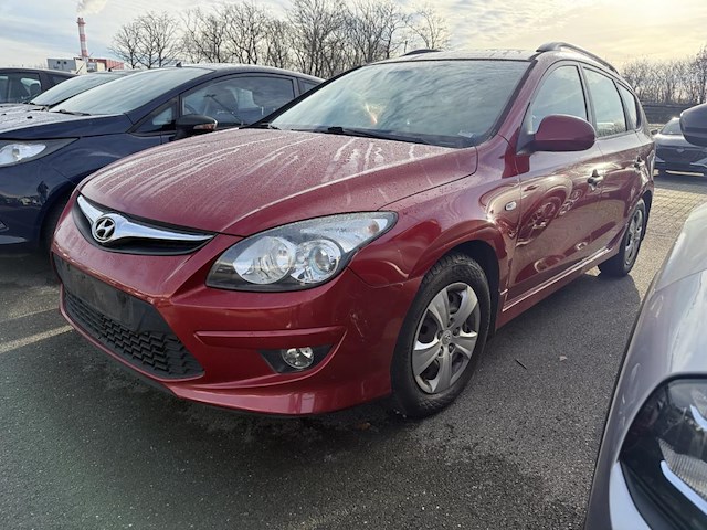 Hyundai i30 crosswagon crdi, 2012 - afbeelding 1 van  33