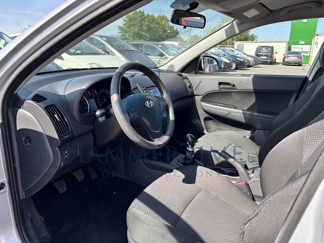 Hyundai i30 pure, 2011 - afbeelding 11 van  31