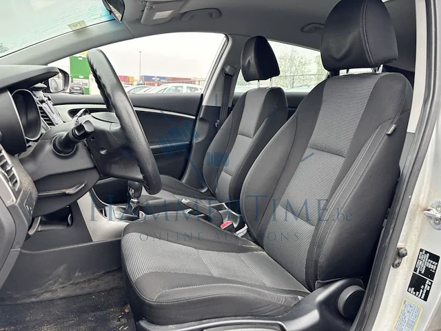 Hyundai i30 sw 1.4i comfort isg, 2013 - afbeelding 2 van  41