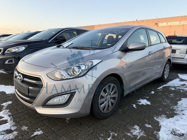 Hyundai i30 wagon pure crdi 110 isg, 2016 - afbeelding 1 van  26