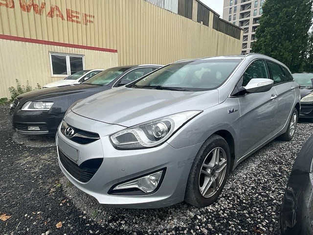 Hyundai i40 personenauto - afbeelding 1 van  19