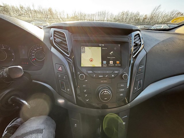 Hyundai i40 sedan 1.7 crdi business edition, 2016 - afbeelding 4 van  25