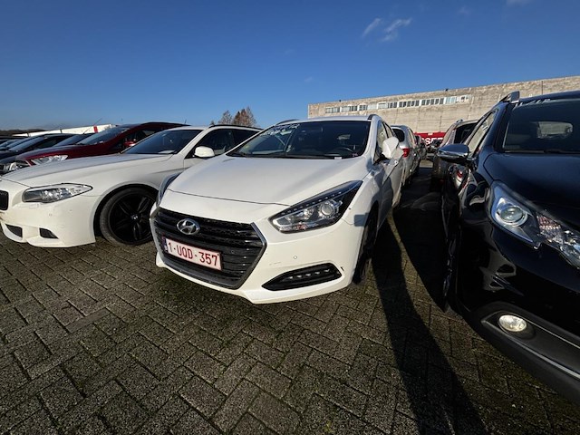 Hyundai i40 sedan 1.7 crdi business edition, 2016 - afbeelding 1 van  25
