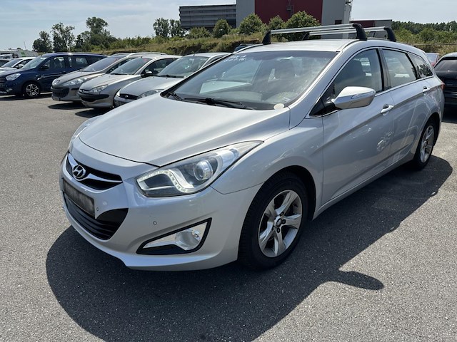 Hyundai i40 sw 1.7 crdi first edition isg 115, 2012 - afbeelding 1 van  27