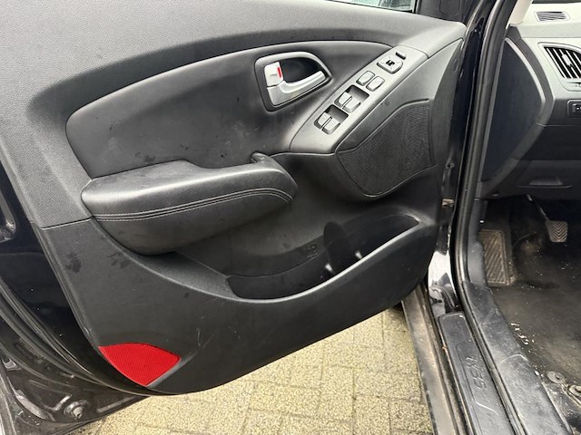 Hyundai ix35 1.7 crdi 2wd business edition, 2015 - afbeelding 24 van  27