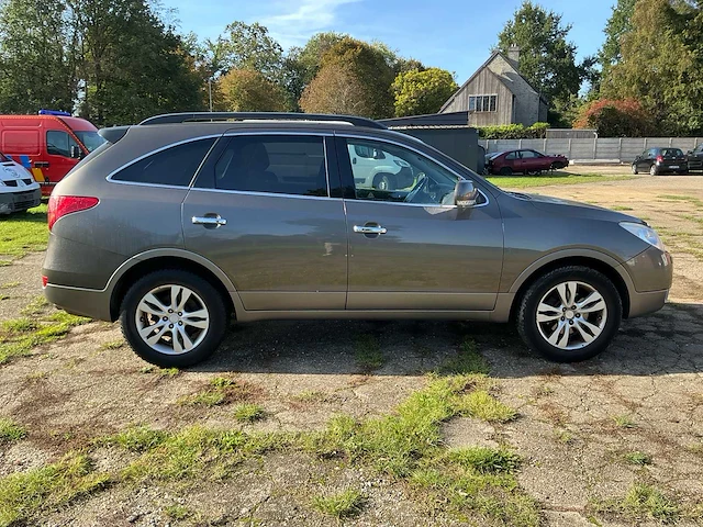 Hyundai ix55 v6 4wd lichte vracht - afbeelding 31 van  39
