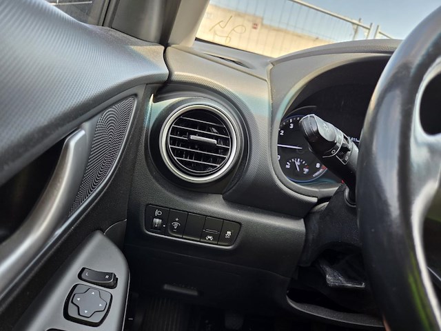 Hyundai kona t-gdi premium 120 2019 - afbeelding 17 van  42