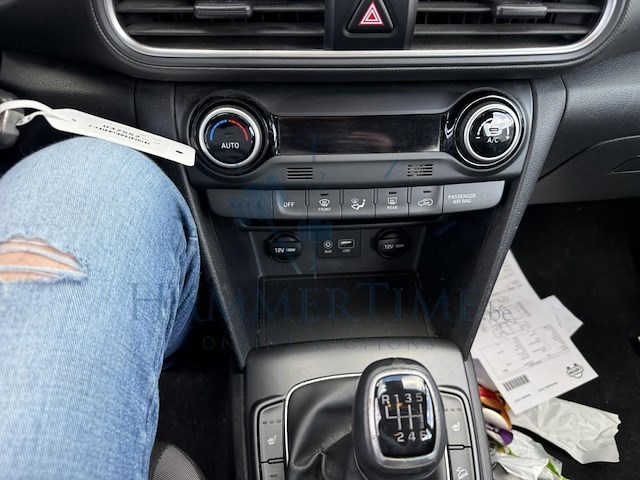 Hyundai kona t-gdi premium+ 120 nav, 2018 - afbeelding 7 van  34