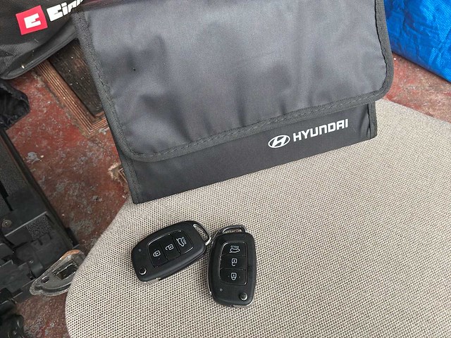 Hyundai stick bc3 auto 2024 - afbeelding 54 van  58