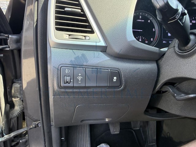 Hyundai tucson 1.7 crdi 2wd launch edition isg, 2016 - afbeelding 11 van  29