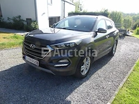 Hyundai tucson 1.7 crdi business car (2016-228.050 km)