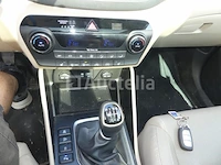 Hyundai tucson 1.7 crdi business car (2016-228.050 km) - afbeelding 15 van  46