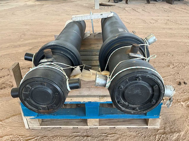 Hyva hydraulische telescoopcilinder (2x) - afbeelding 2 van  7