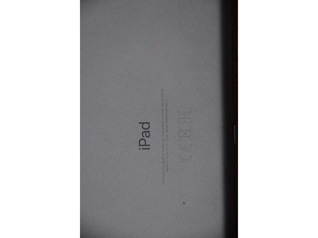 I-pad a2198 in hoes zonder lader (2) - afbeelding 4 van  5