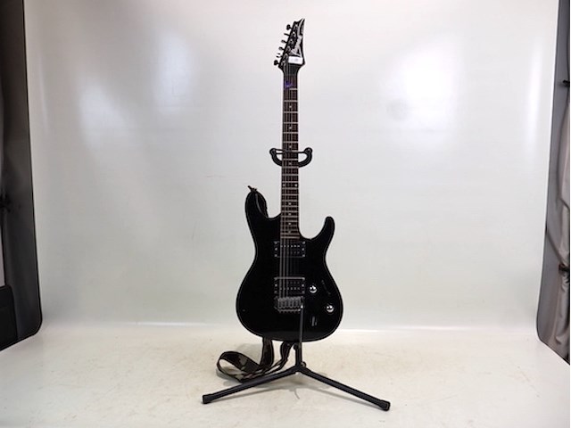 Ibanez elektrische gitaar - afbeelding 1 van  6