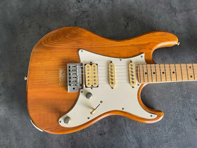 Ibanez gitaar - afbeelding 2 van  9