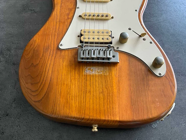 Ibanez gitaar - afbeelding 6 van  9