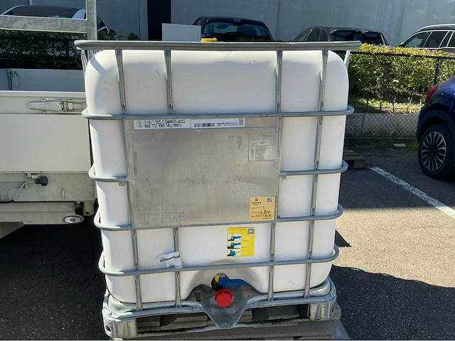 Ibc 1000l opslagtank gereinigd watertank verticale opslagtank - afbeelding 1 van  5
