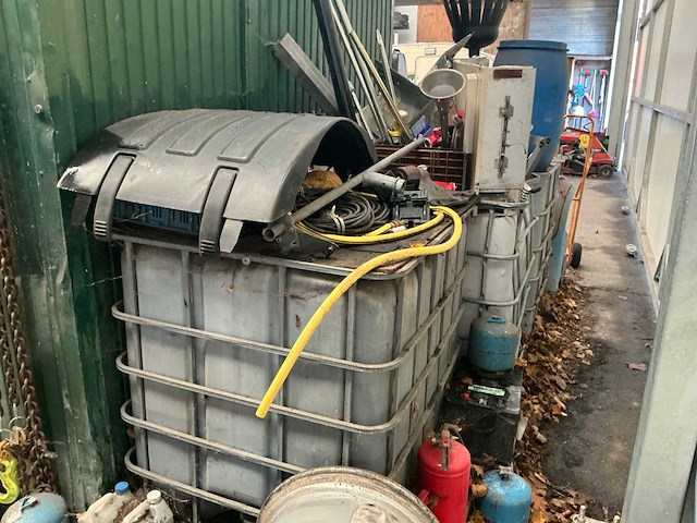 Ibc container (3x) - afbeelding 1 van  11