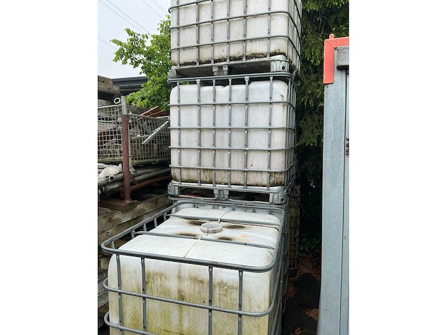 Ibc container (7x) - afbeelding 1 van  2