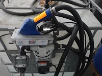 Ibc container adblue met pomp piusi - afbeelding 5 van  5