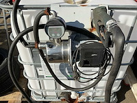 Ibc container adblue met tankpistool en teller - afbeelding 2 van  3
