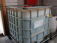 Ibc-container met gedemineraliseerd water - afbeelding 2 van  5
