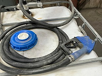 Ibc container met piusi pomp en vulpistool - afbeelding 5 van  8